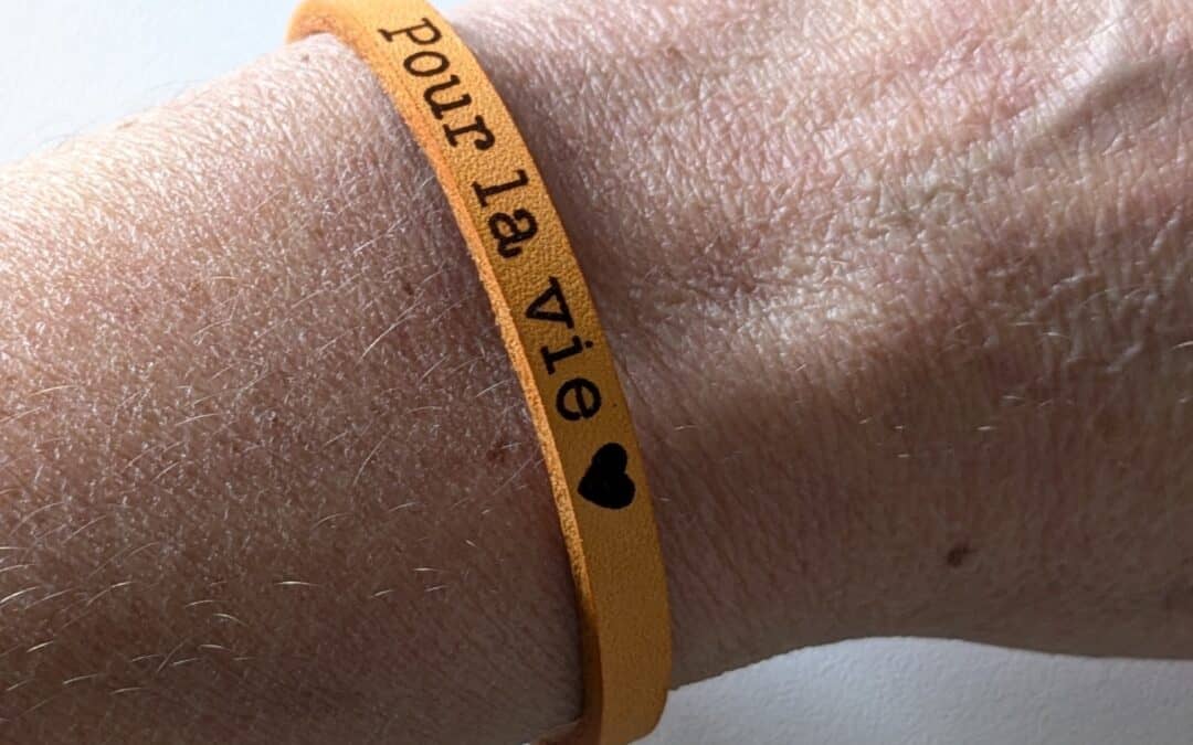 Marquage du cuir personnalisé : techniques artisanales pour une maroquinerie unique